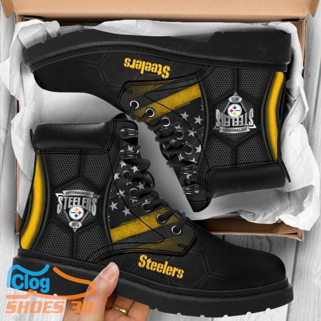 studless football boots